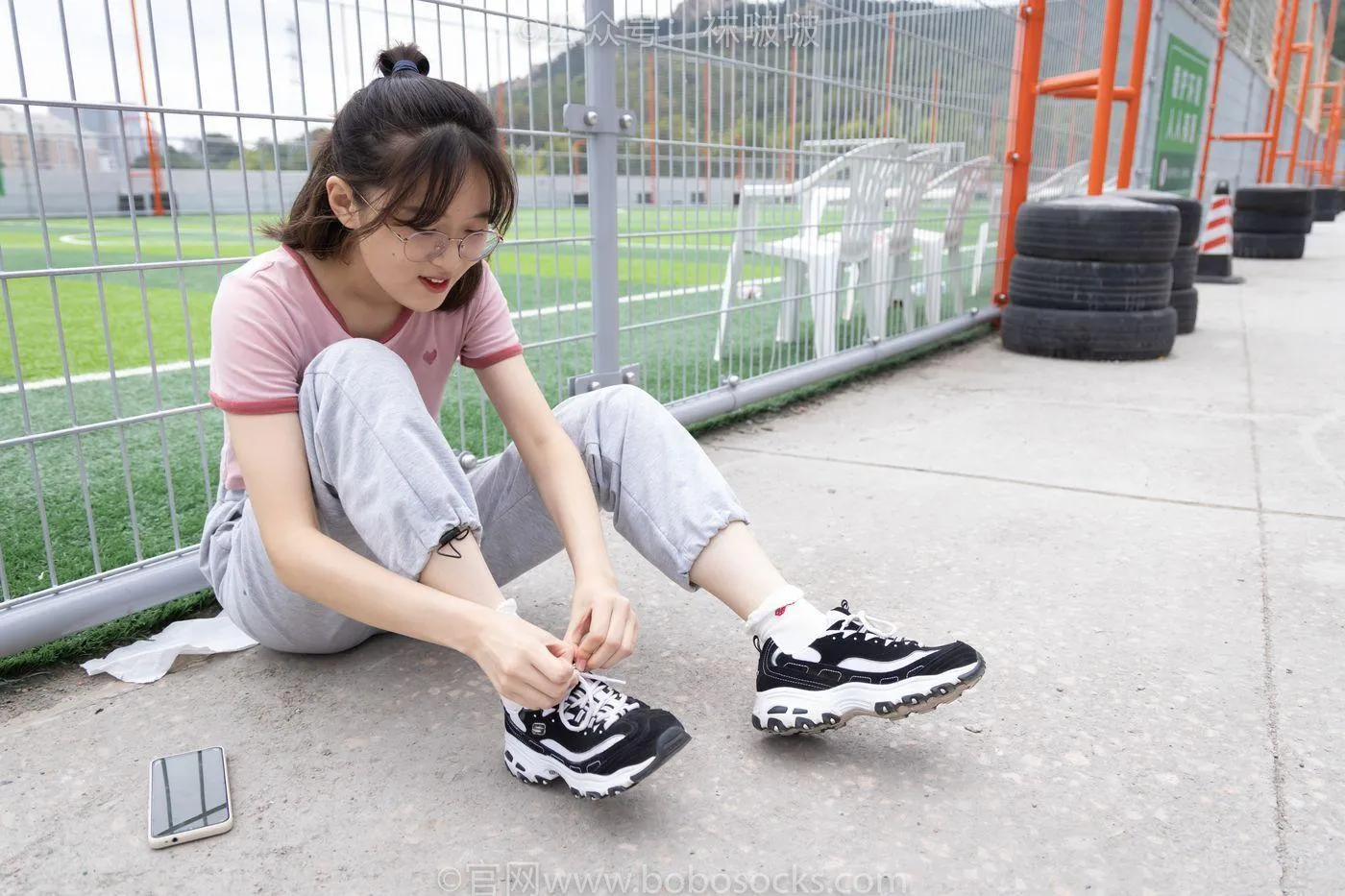 [BoBoSocks袜啵啵]NO.016 熊熊-斯凯奇运动鞋、棉袜（踩脏）、裸足 [147P]插图7